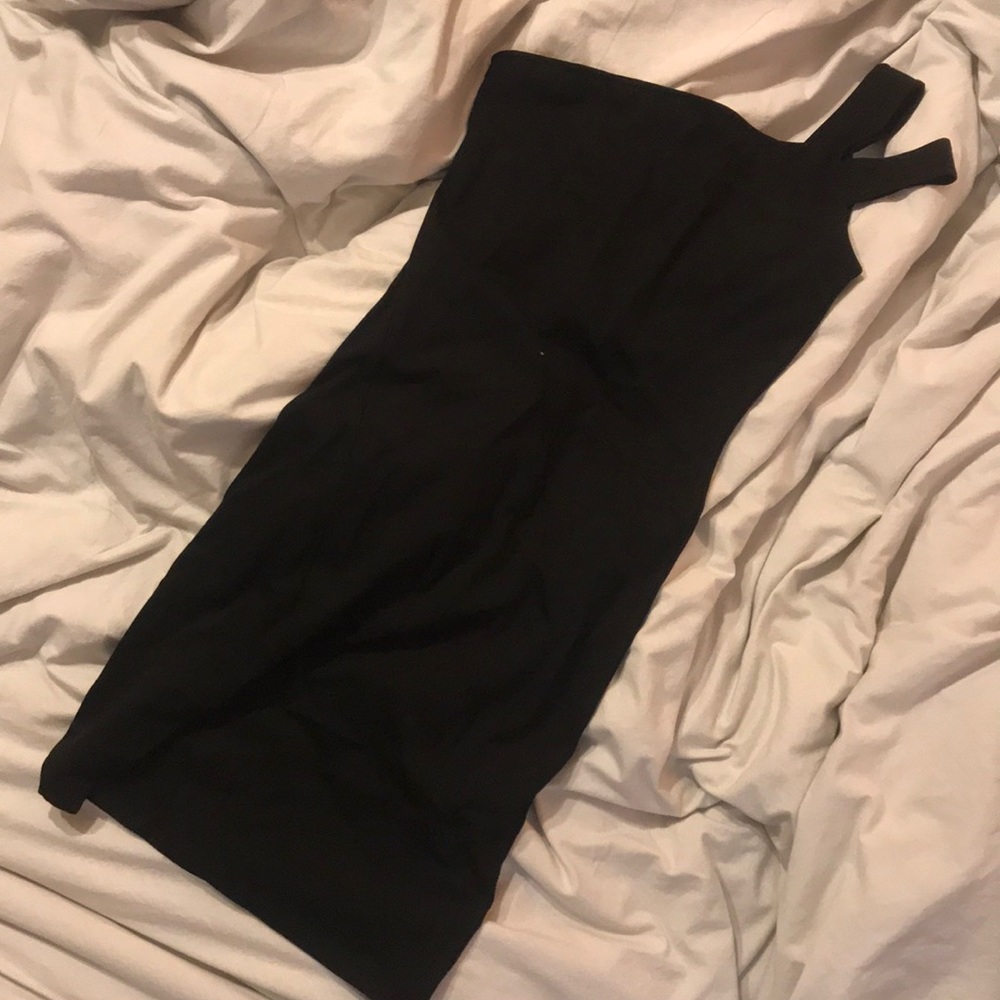 One shoulder black bodicon dress